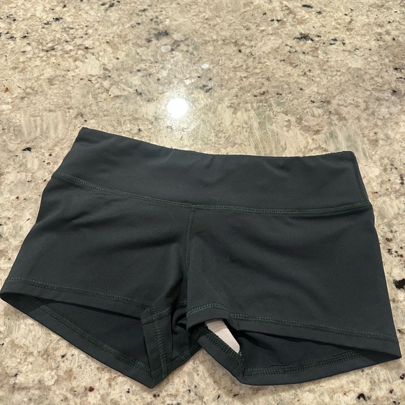 FLEO Colorful Shorts Bundle - Picture 12 of 16